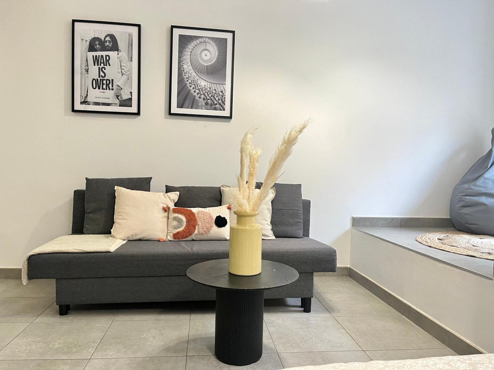 Suite Danbury Lyon Ngoại thất bức ảnh
